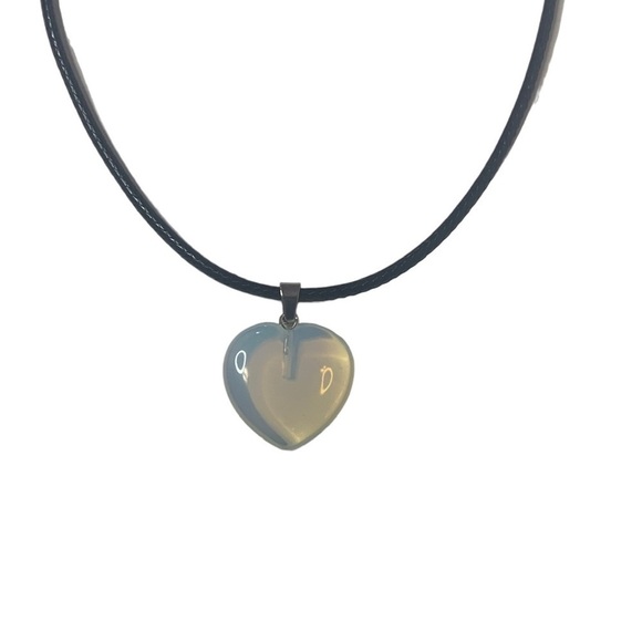 heart crystal necklace - Picture 2 of 6